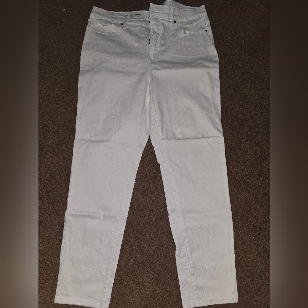 A.N.A jeans